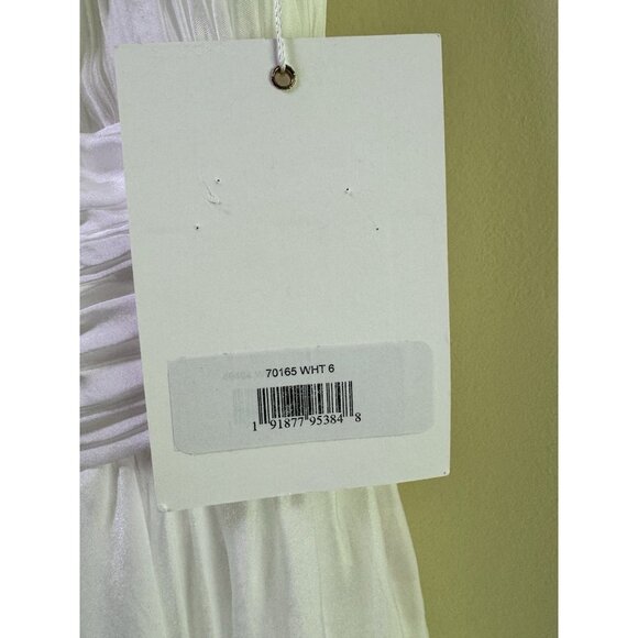 V-neckline Alluring Midi Dress by Mac Duggal 70165 Size 6 (See model pictures) - Picture 8 of 10